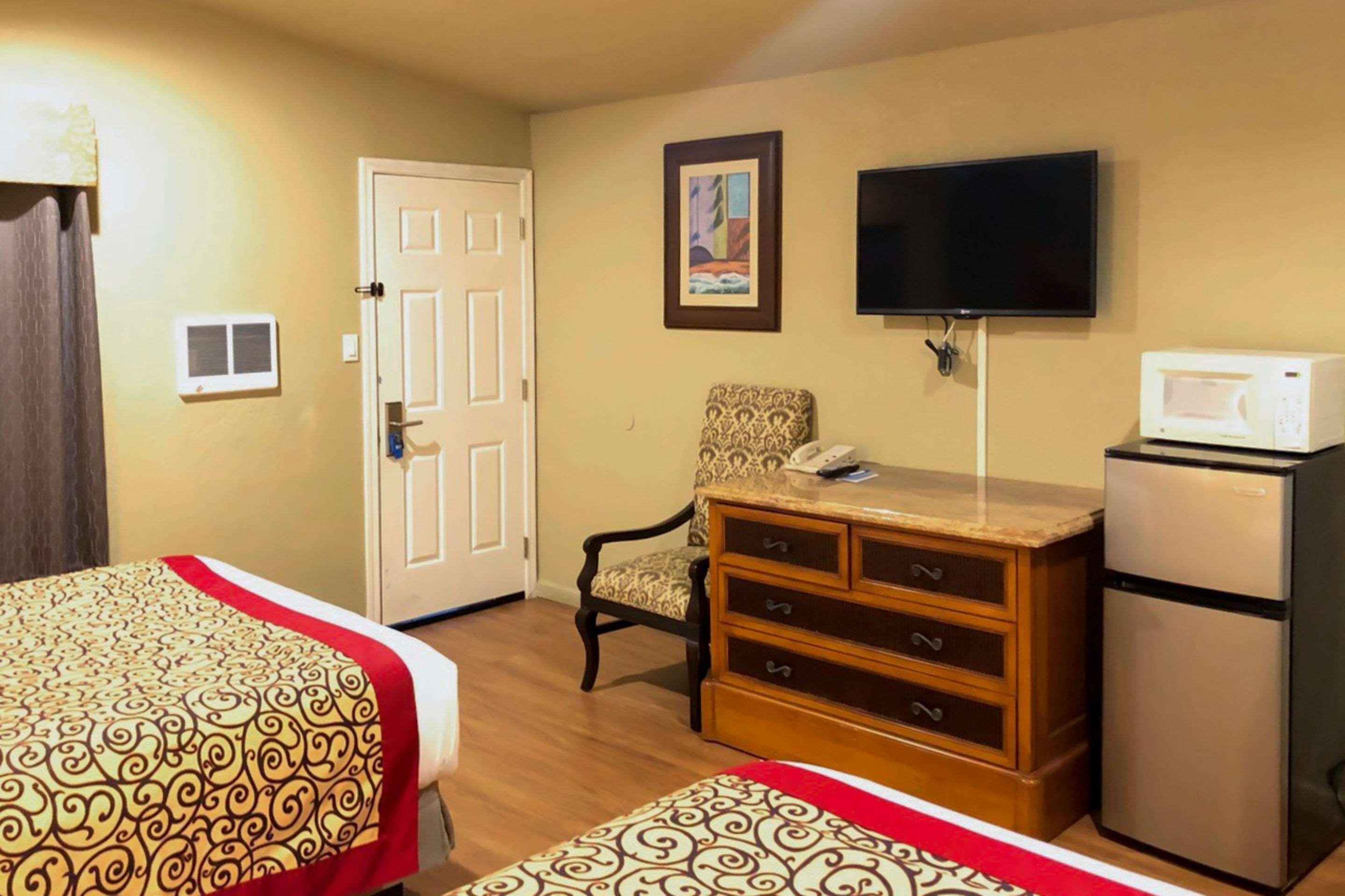 Rodeway Inn Flagstaff East Route 66 المظهر الخارجي الصورة